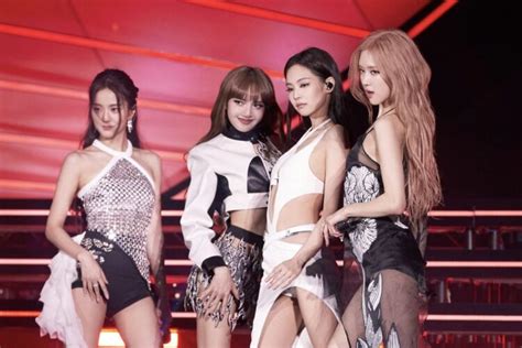 YG Responds To Reports That BLACKPINK S Lisa Jisoo And Jennie Are