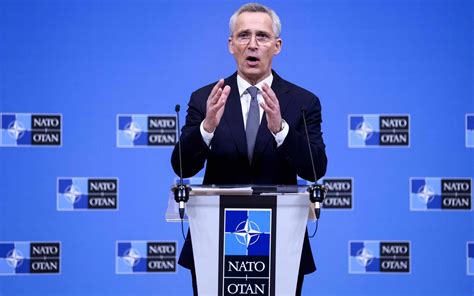 Nato Chef Jens Stoltenberg Alarmiert Wegen Sich Rapide Leerender