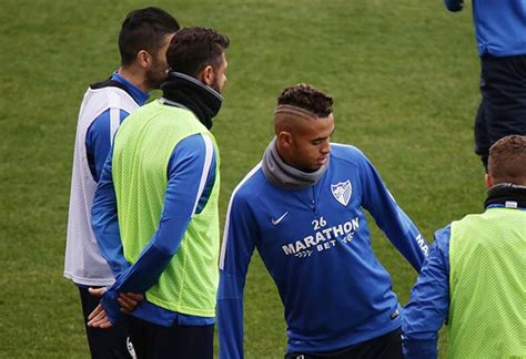 Málaga CF En Nesyri vuelve a entrenarse tras la Copa África