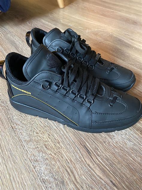 Sneakers Dsquared2 1964 Negru Auriu Sacele OLX Ro