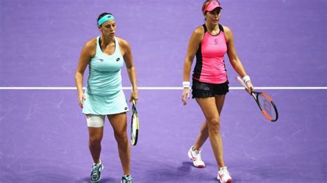 Las Checas Apean A María José Y Andreja Del Open De Australia