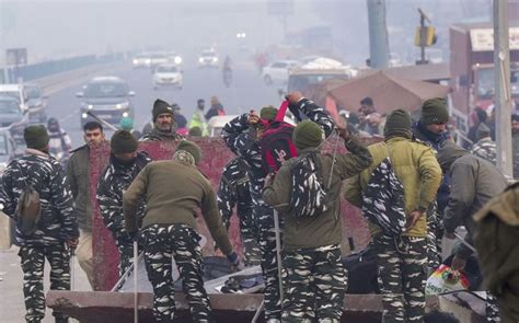 Amid massive security build-up, thousands of farmers head to Delhi ...