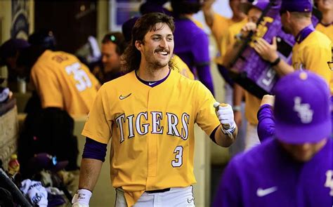 How To Watch Lsu And Tennessee In The College World Series