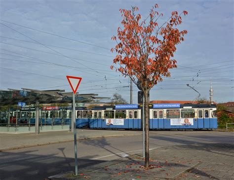 P Wagen 2031 Rollt Mit Beiwagen 3037 Aus Der Haltestelle A Flickr