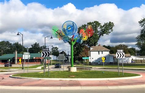 New Roundabout Art Sculpture Just Dropped Rfortwayne