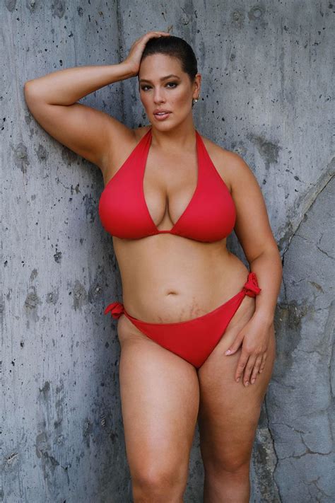 Ashley Graham Embraces Her Stretch Marks In Swimsuits For All Shoot This Is My New Mom Bod