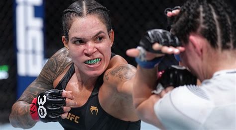 UFC 289 Amanda Nunes Atropela Aldana E Se Aposenta Como A Maior Da