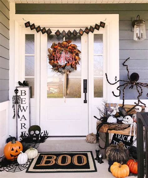 20 Frightfully Fun Halloween Front Porch Decorating Ideas Halloween House Decoration