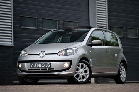 Occasion Volkswagen UP 1 0 5drs Panoramadak Hatchback Benzine 2013