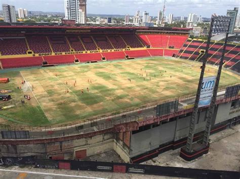 Fotos Veja como está o gramado do campo principal da Ilha do Retiro em