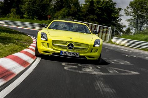 Mercedes AMG Stellt Neuen Rundenrekord Auf Der Nordschleife Auf