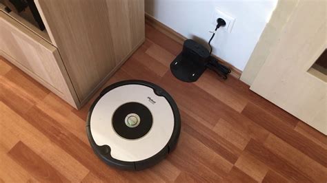 IRobot Roomba 605 Going To Docking Station YouTube