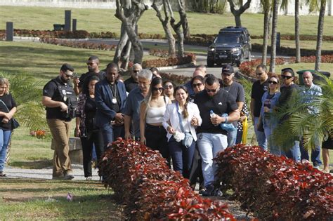 Policial Penal Morto Em Senador Camar Sepultado Na Zona Oeste Rio