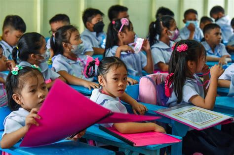 Deped To Roll Out Catchup Fridays In Public Schools Abs Cbn News