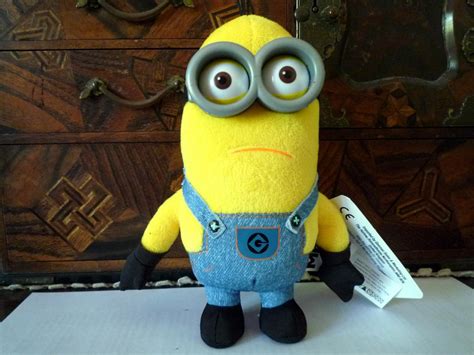 NEW Despicable Me 'MINION KEVIN' 7" Plush Buddies soft toy. Age 4+ yrs ...