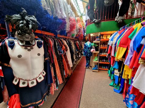 quality fancy dress costume hire  parties     uk