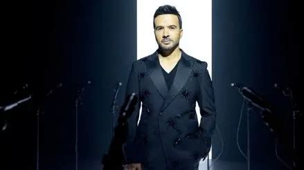 Luis Fonsi se desahoga y Pasa La Página con su nueva canción