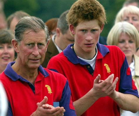 Photo Le Prince Charles Prince De Galles Devenu Le Le Roi Charles Iii D Angleterre Et Le