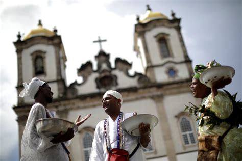 In Brazil, Religious Gang Leaders Say They’re Waging a Holy War