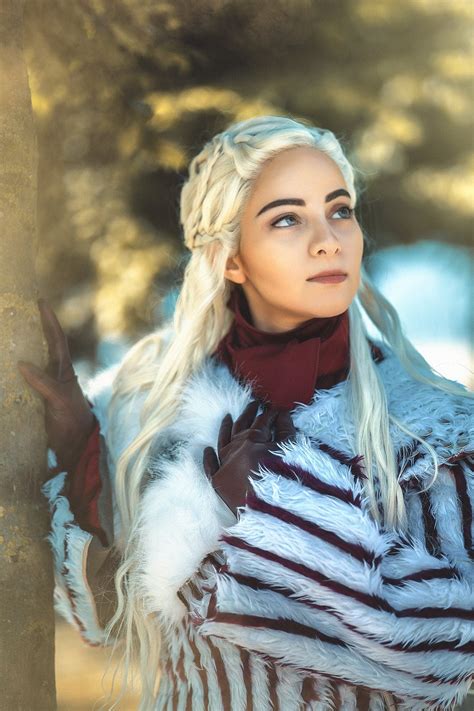 PRINT Daenerys Targaryen Cosplay Game of Thrones Print - Etsy