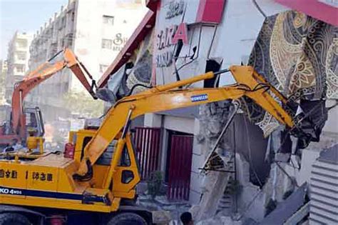 Karachi Seven Illegal Marriage Halls Demolished Pakistan Dunya News