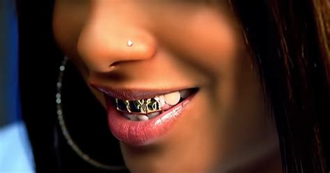 Nelly Grillz