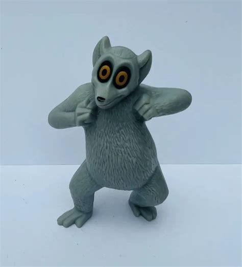 2008 MCDONALDS MADAGASCAR 2 - King Julien Singing Move It Happy Meal ...