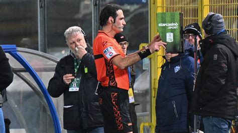 Cremonese Como Sar Arbitrata Da Camplone Di Pescara Espansionetv