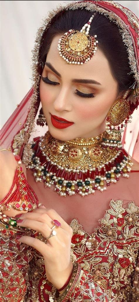 Pin On Bridal Pictures Indian Bridal Jewelry Sets Pakistani Bridal