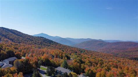 Peak Foliage in the Not-So-Green Mountains! - Bolton Valley