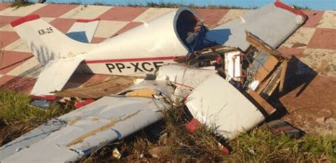 Avião Cai Na Hora Do Pouso Em Minas Gerais Piloto De 72 Anos Sobrevive