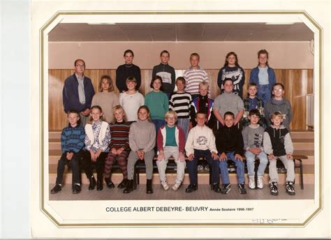 Photo de classe 6ème de 1996 Collège Albert Debeyre Copains d avant