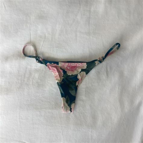 Frankies Bikini Thing Bottom Floral Size Small Depop