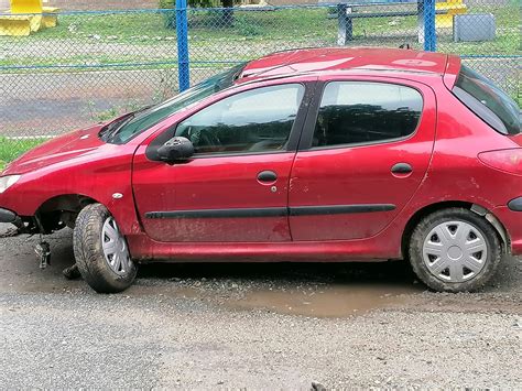 Foto Accident Pe Defileul Jiului N Zona Carierei Meri Gorjonline