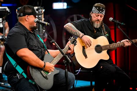 Canisso Baixista Da Banda De Rock Raimundos Morre Aos Anos