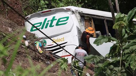 Accidente De Autobús Con Migrantes Deja Al Menos 17 Muertos En México Afp Youtube