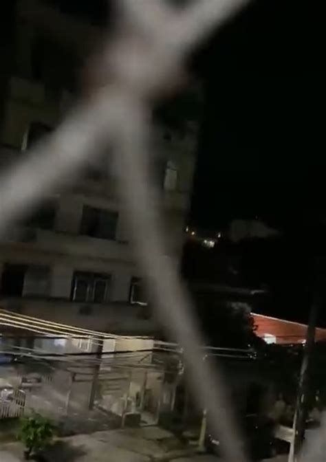 Vídeo Tiroteio Entre Traficantes Rivais No Morro Dos Macacos Causa