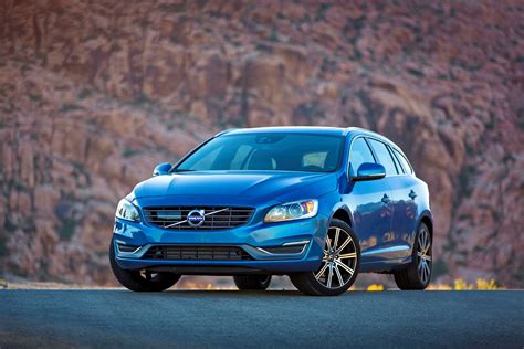 2015 Volvo V60 HD Pictures Carsinvasion