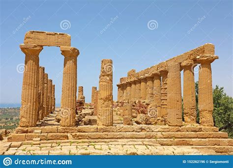 Templo De Juno Hera En El Valle De Los Templos Agrigento Sicilia