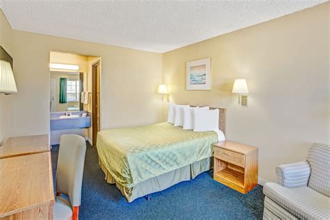 Days Inn by Wyndham Carson City | Carson City, NV Hotels