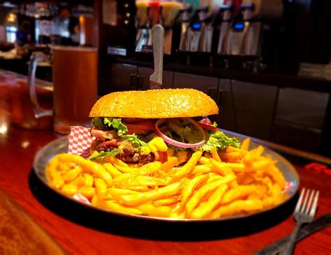 ss dockside cafe pub floating seafood restaurants