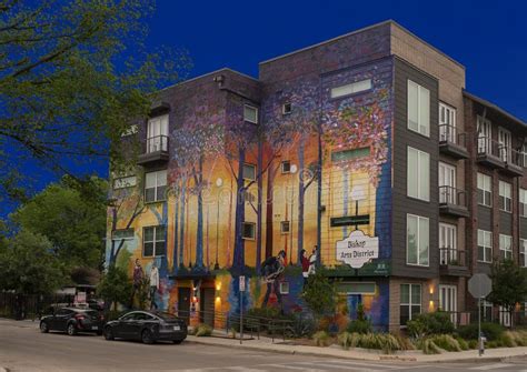 Four Story Mural By The Blind Artist John Bramblitt On Bishop Highline