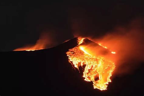 Erupsi Gunung Merapi Pernah Terjadi Pada Tahun Berapa Saja Selain 11