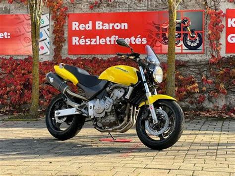 Haszn Lt Motor Bemutat A Red Baron N L Honda Cb F Hornet Azonos T