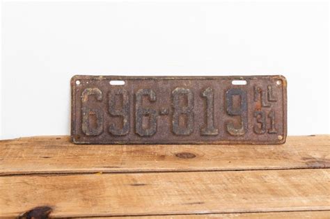 Illinois 1931 Rusty License Plate Vintage Brown Wall Hanging Etsy