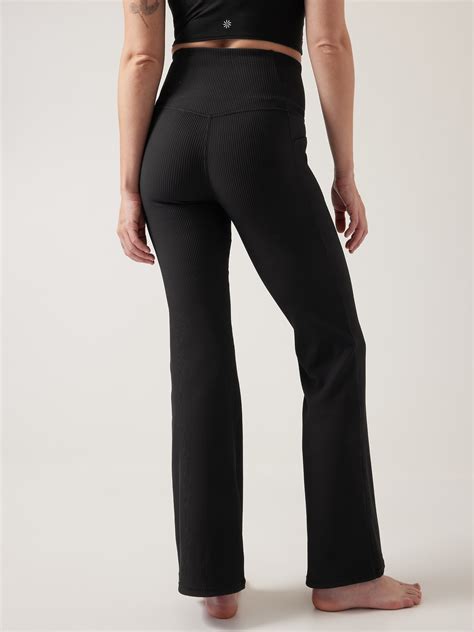 Salutation Stash Rib Flare Athleta