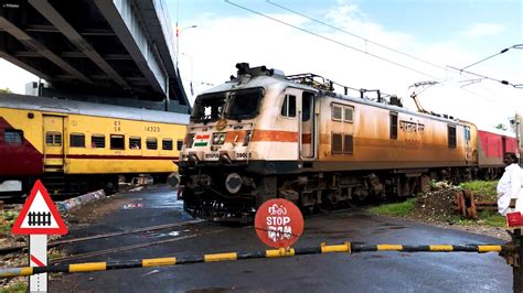 55 HIGH SPEED TRAINS CROSSING RAILROAD CROSSINGS Level Crossing