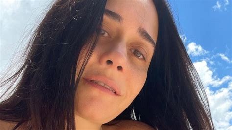 Alessandra Negrini Posa Para Registros Sensuais Em Nova York