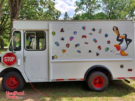 Classic 12 Gmc Step Van Ice Cream Truck Frozen Novelties Truck W