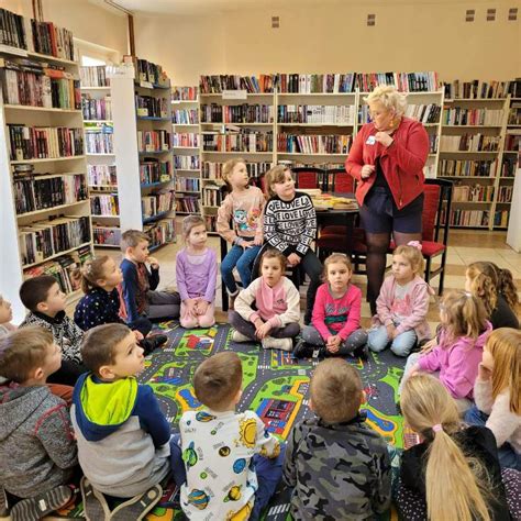 Zapoznanie Z Bibliotek Grupy Dzieci Letnich Z Przedszkola